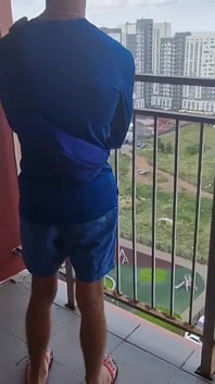 Hot Twink Blowjobs, Fucking, Big Cocks i Dużo Spermy na Schodach.