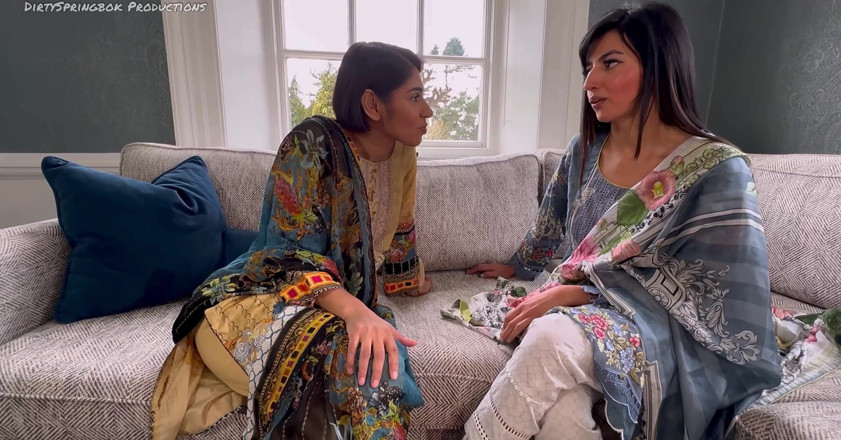 Aaliyah Yasin: Rozwiedziony Bhabi uwodzi Aaliyah Yasin podczas Ramadanu