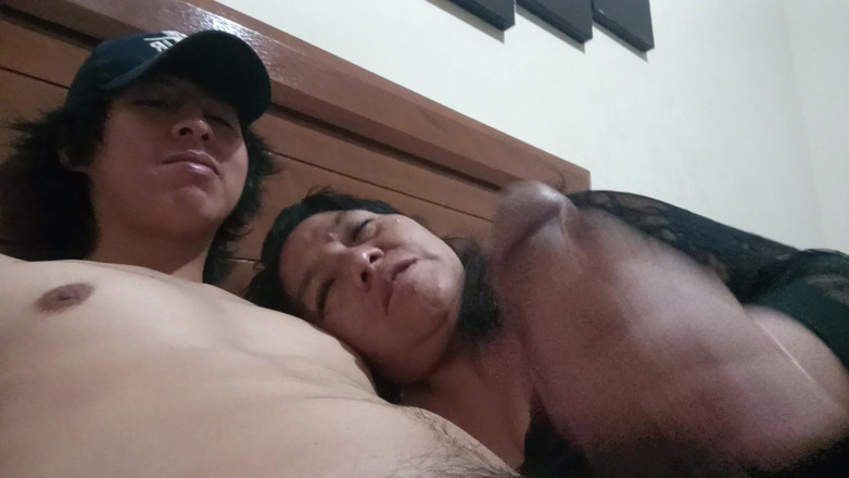 Moo DBOXXX: 熟女クリスチャンは顔にミルクを塗り、私とセックスするのが大好きで、夫はまだ教会にいます