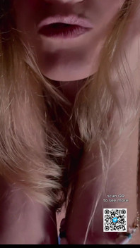 Blindfold Games Make Tight Ass Moan, Desperate Pussy Spills Loose