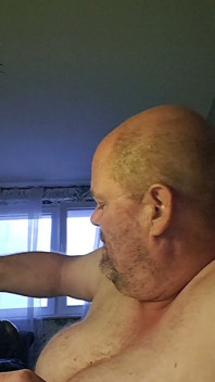 Dildo Fuck Demonstration of the Slut in the Morning