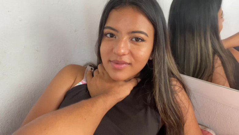 Solo_incognita: 我说服了我女朋友最好的朋友不戴安全套给我