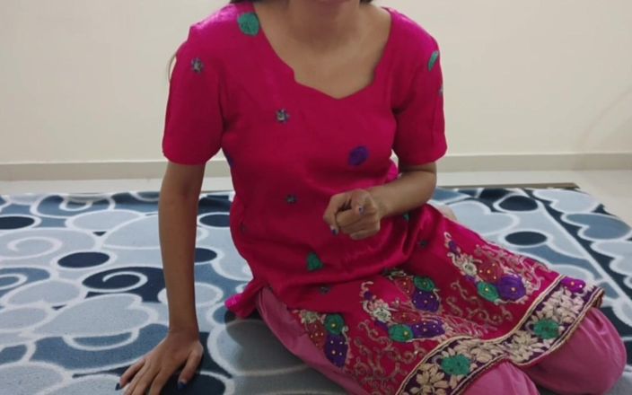 Saara Bhabhi: Kurye çocuk eğleniyorken ve büyük bir yarağa ihtiyacım varken kişisel oda...