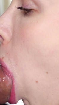 Asmr Sloppy Deepthroat Close-up with Braces: Drenched in Spit