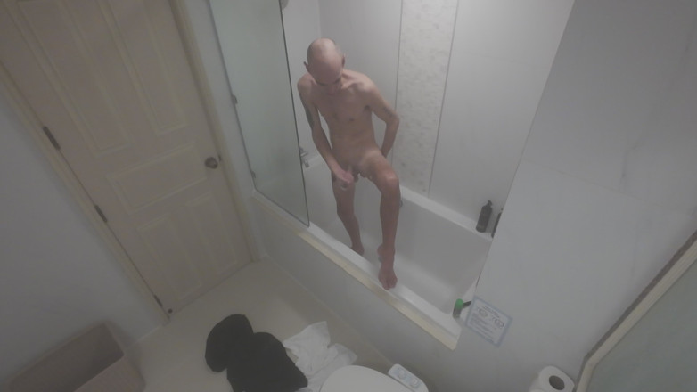 Big dick dadddy: 秘密淋浴摄像头发现我在抚摸自己