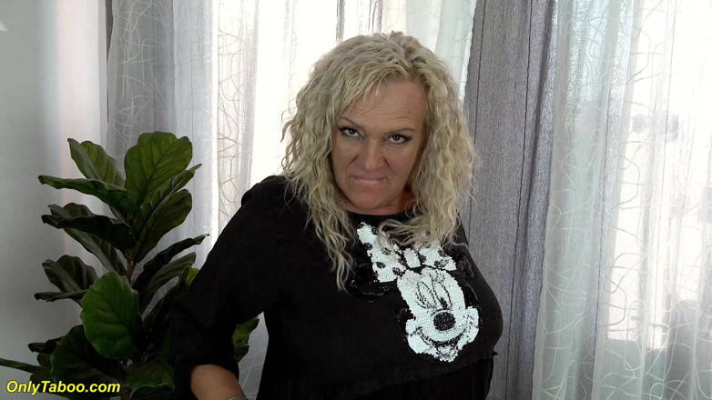 Only Taboo: BBW Mature Fucks Her Hairy Cunt with a Cooking Spoon