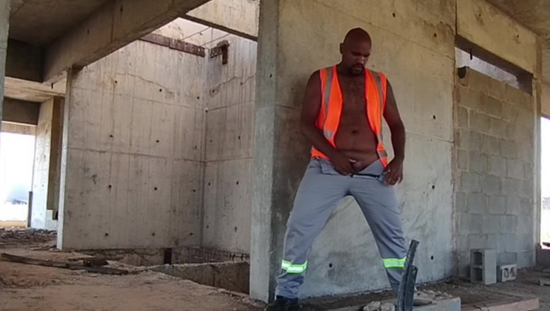 TheBlacKHunterr: Selepas kerja saya singgah di tapak pembinaan untuk merangkap