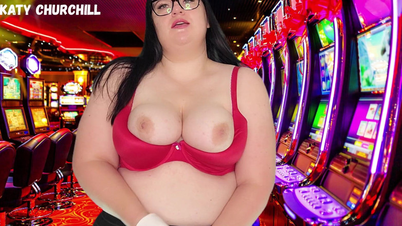 Katy Churchill: BBW 카지노 딜러 카드 게임으로 자지를 제어