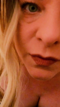 Big Natural Tits Stepmom Initiates Stepson