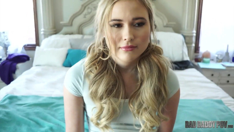 BadStepFamilyPov: A alyssa Cole le encanta chupar la polla de su...