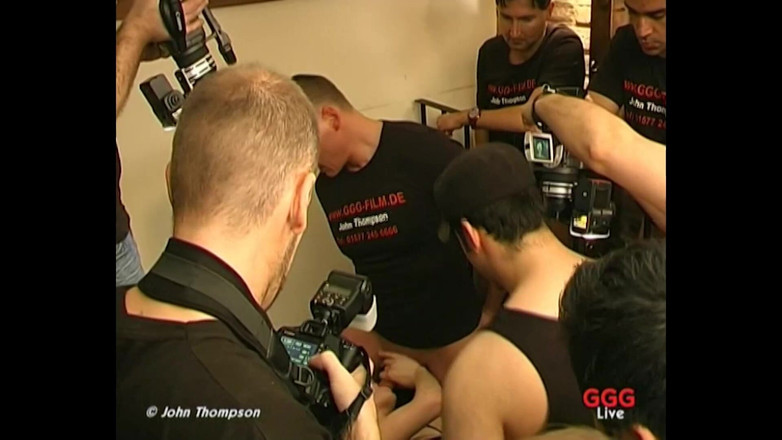 Real Porn Amateur: Ggg John Thompson - încornorare gagică, muie, sex în grup adânc în gât