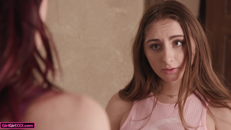 Girl Girl XXX: Penelope &amp; jessica slip in another wet situation