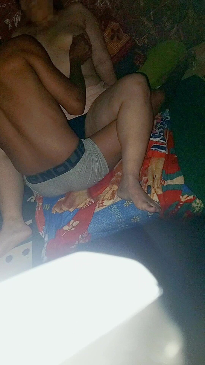 my_wife_chubby: Šukání mé žhavé a sexy sousedky