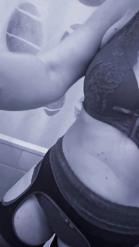 Mature Sexy Sofy