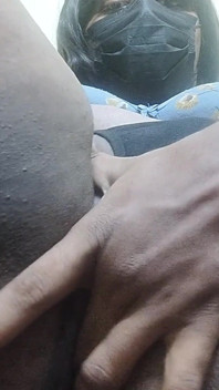 Boobie travesti digitación