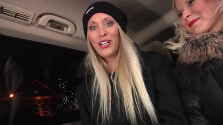 MILF and Big Wet Tits XXX: Blondine Hart Gefickt Im Fickbus