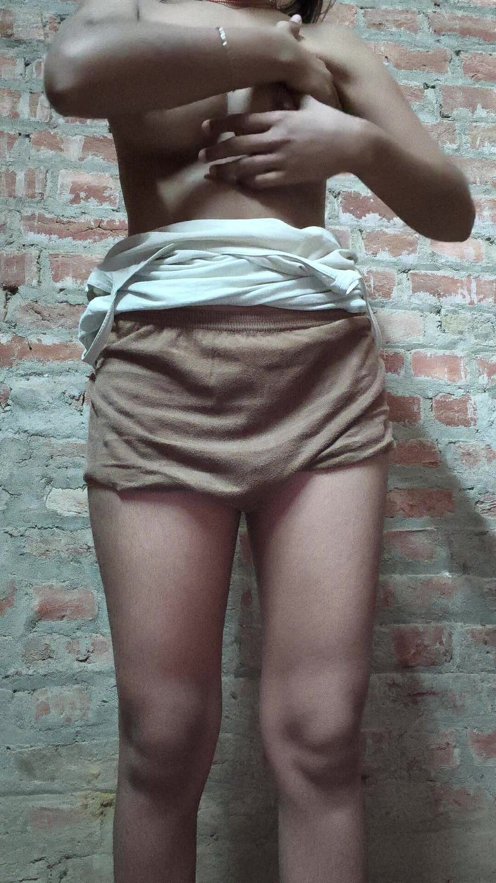 Moma: XXX sexy menina de vídeo