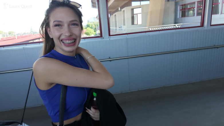 Laura Quest: Je L’ai Rencontrée Dans Un Train