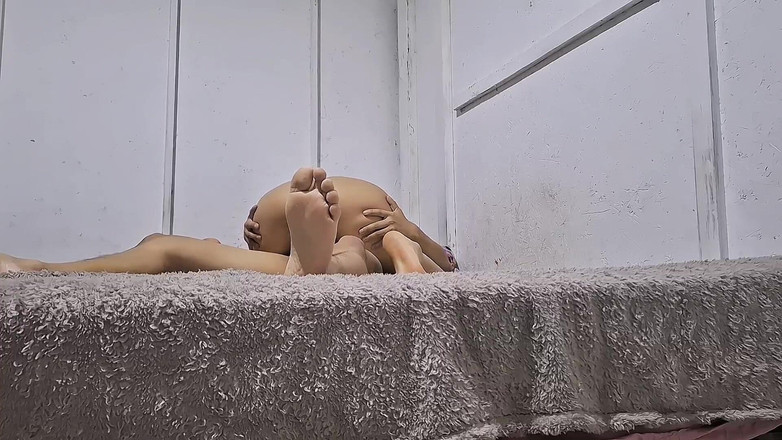 Natasha Caseros: 의붓여동생의 자지를 타고 후장을 핥는 발정난 필리핀녀