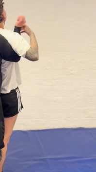 Kourtneyinked vs rider mascherato - presentazione wrestling showdown