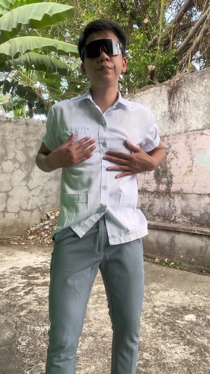 Troye_AsianPinoy: Mon prof me demande une vidéo pour de meilleures notes