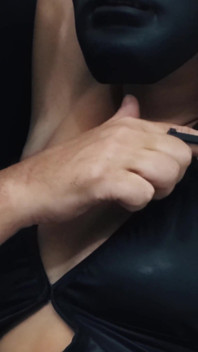 Scratching Soles and Armpits