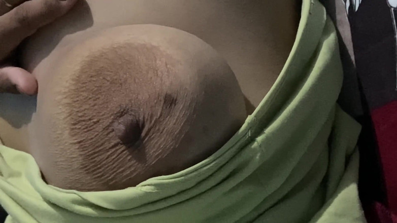 Ritu Bhabhi: Meri sorellastra tette nude