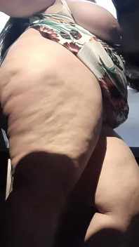 팬에게만 환상을 선사하는 비 마누라.