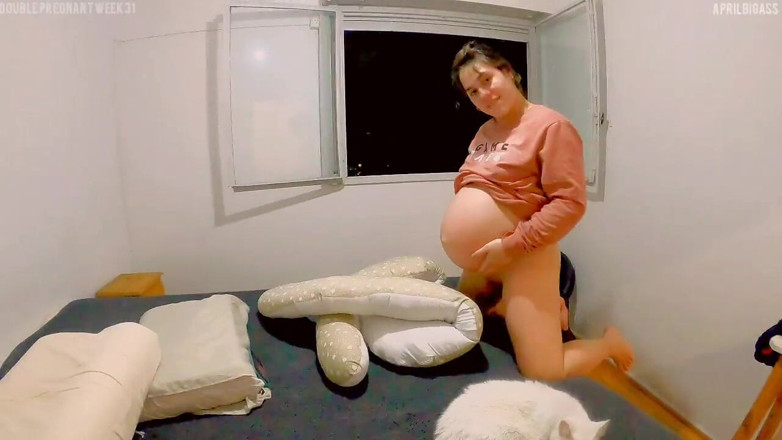 April BigAss: Pregnant Multiple,anal Creampie Week 31