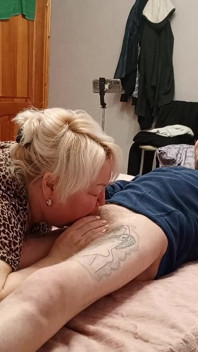 My Mother-in-law Interrupted My Hand Job, Gave Me a Deep Blowjob and Swallowed My Cum