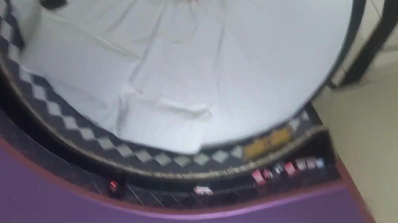 Casal Amador: Wanita menikah panas tidak melepas celana dalamnya untuk mendapatkan creampie...