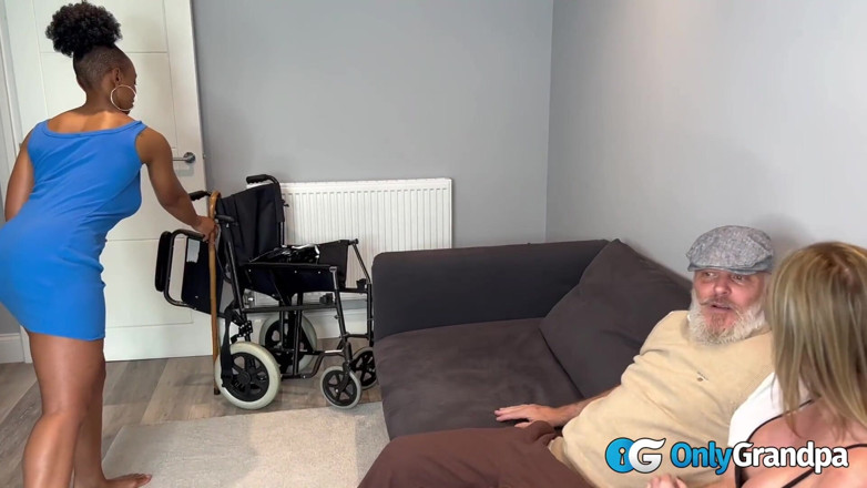 OnlyGrandpa: Fora do relógio
