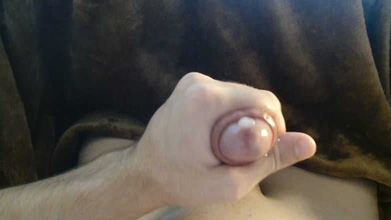 tsouhu: A Man Plays with Lubricant and His Dick