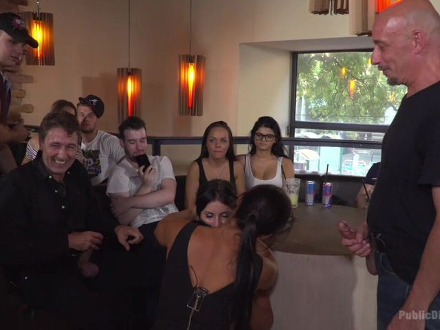 Nervous Newbie Naomi Gets Fucked in Her Neighborhood (Public Disgrace by Kink)