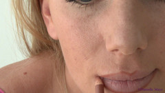 Danielle Maye: Lip Liner 第一人称视角