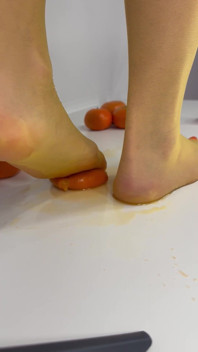 I Crush Tangerines in Nylon Stockings