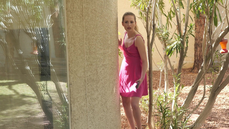 Girlfriends Films: Smitten Kitten älskar rödhårig hottie - Girlfriendsfilms