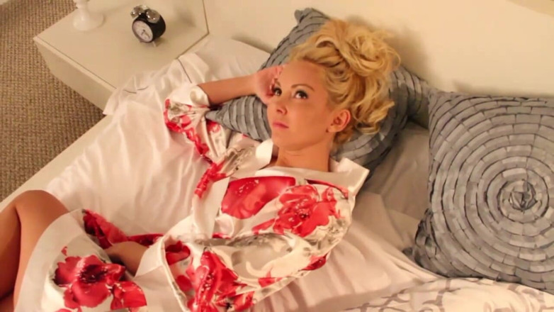 Lesbian Illusion: Carrie'nin sırrı (tam film)