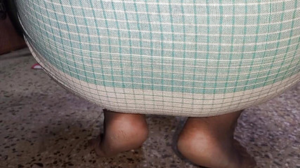 Indoor ally: भारतीय लड़का हस्तमैथुन कर रहा है जबकि घर पर अकेले 13