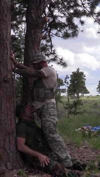 Jason Collins militär-anschluss im wald!