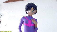 Fetish Islands: Skutečný spandex kikurumi teen panenka