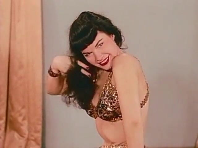Vintage Usa: Compilação. Dança erótica e briga de uma milf sexy vintage (sem áudio,...