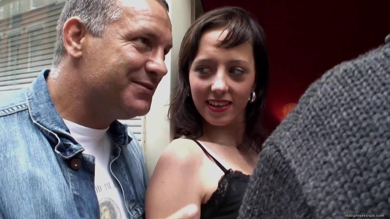 Red light sex trips: Zabawki erotyczne i wiele więcej - Redlightsextrips