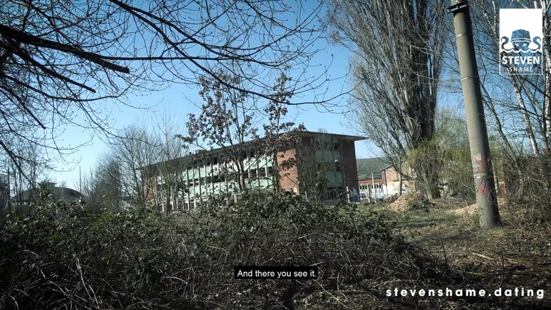 Steven Shame: Lullu Gun šuká a stříká venku!
