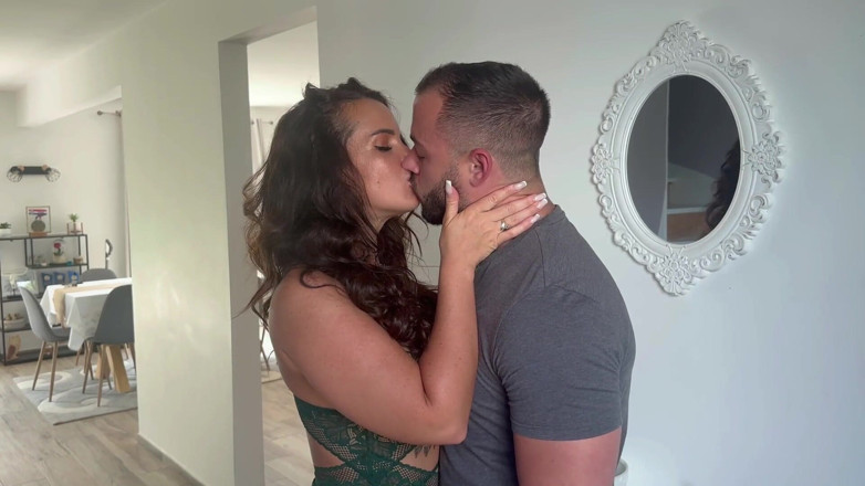 Adam Costa: Intensa prima penetrazione profonda con una MILF francese e suo...
