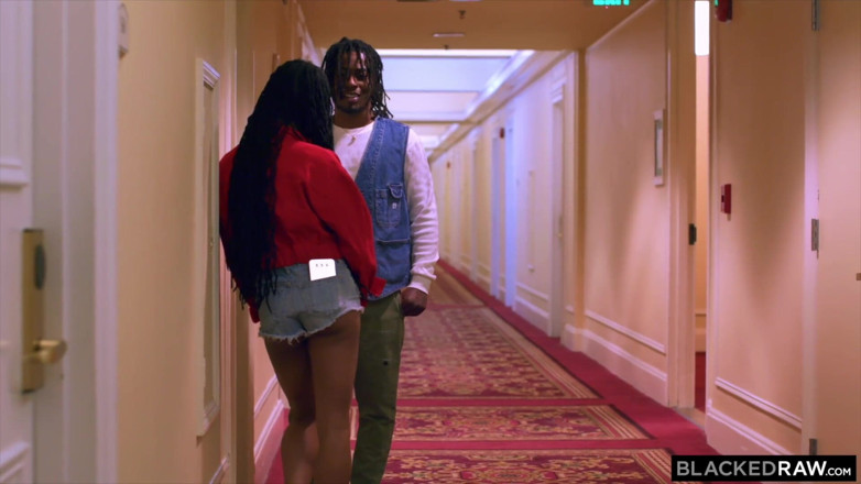 Blackedraw: Blackedraw BBC-thirsty Besties Avi & Kira Pickup a Stranger