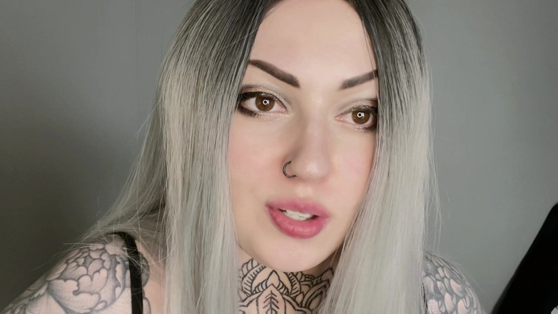 Miss Valentina: Медицинское удаление wedgie