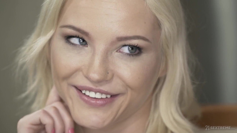 21 Sextreme: 21 Sextreme - Hot Granny Fucks with 18yo Sexy Lesbian Zazie Skymm