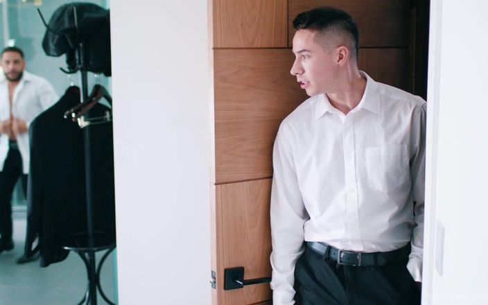Heteroflexible: Heteroflexibil - mirele Brock Bank îl înșală pe Vincent O'reilly cu Reese Rideout înainte...