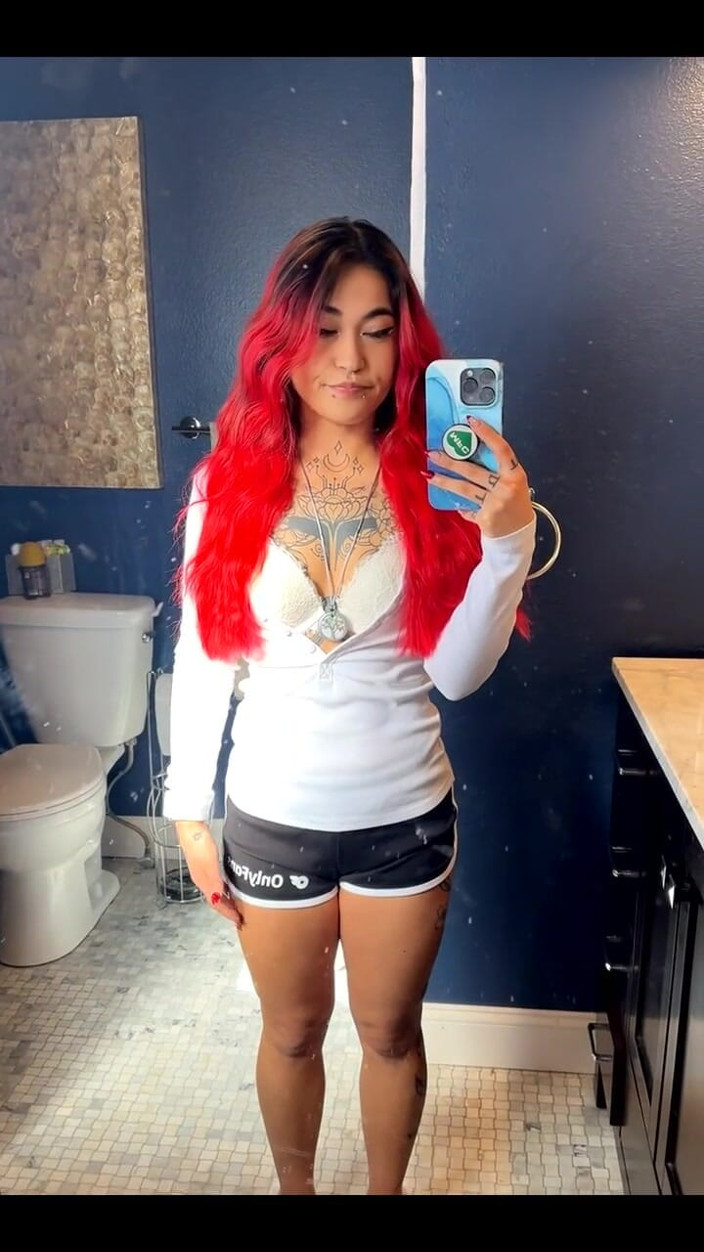 lilRavenFox: Little Woman